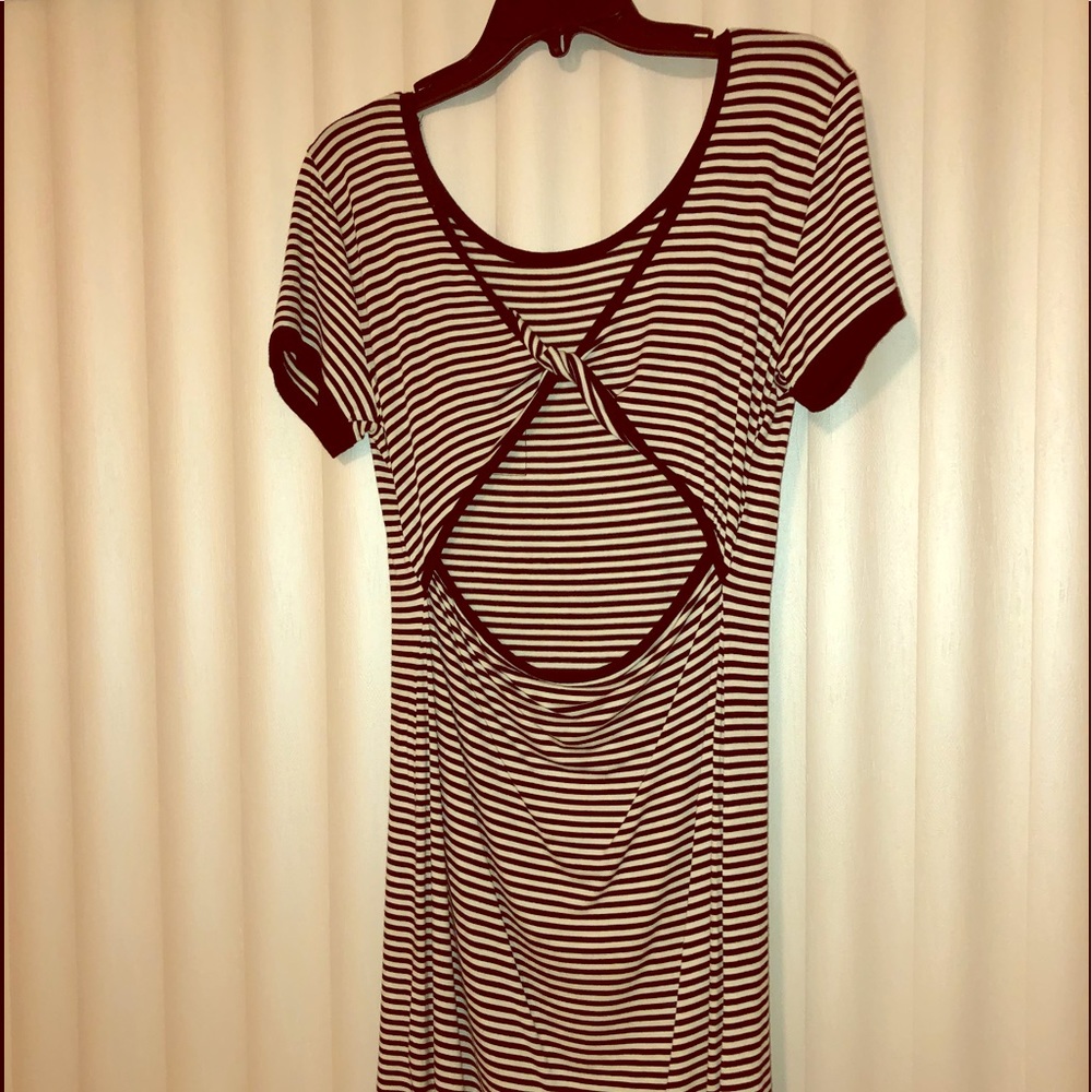 Backless dress